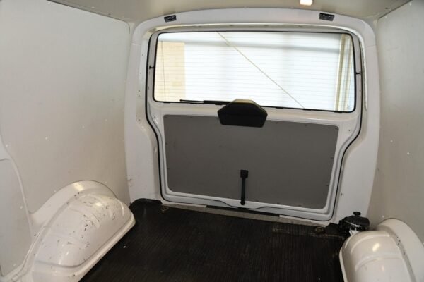 Volkswagen Transporter 2,0 TDI 4Motion – Image 20