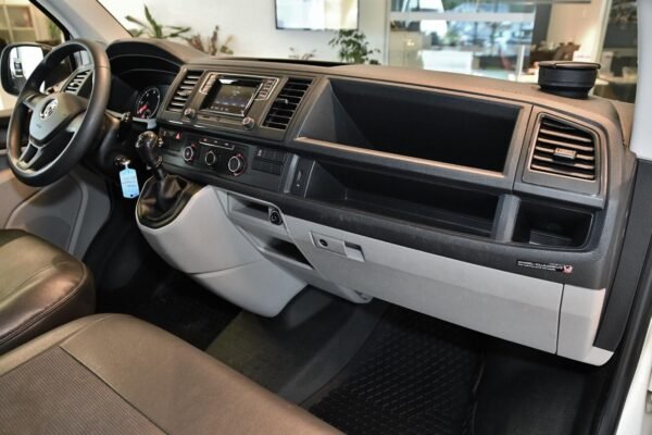 Volkswagen Transporter 2,0 TDI 4Motion – Image 17