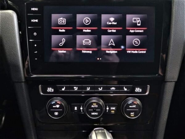 Volkswagen Golf GTI – Image 20