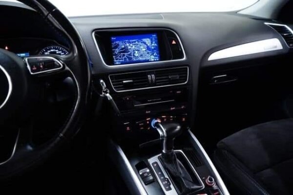 Audi Q5 – Image 15