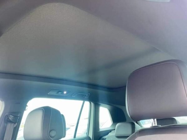 Volkswagen Tiguan – Image 11