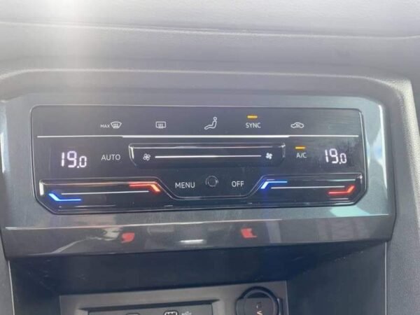 Volkswagen Tiguan – Image 22