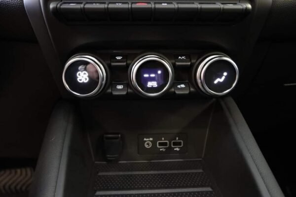Renault Captur – Image 25
