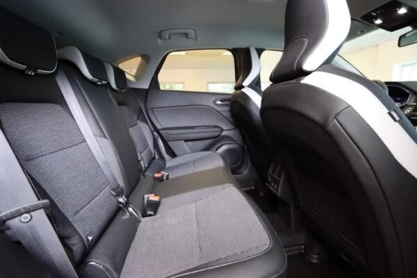 Renault Captur – Image 26