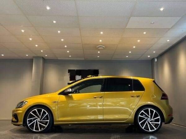 Volkswagen Golf – Image 10