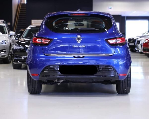 Renault Clio – Image 4
