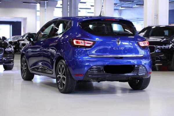 Renault Clio – Image 10