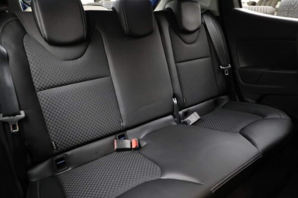 Renault Clio – Image 15