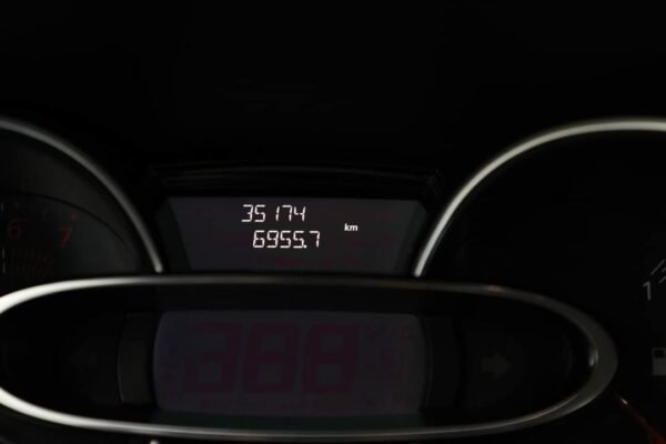 Renault Clio – Image 20