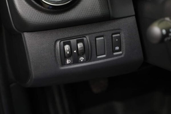 Renault Clio – Image 22
