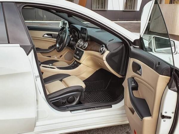 Mercedes-Benz CLA 180 – Image 12