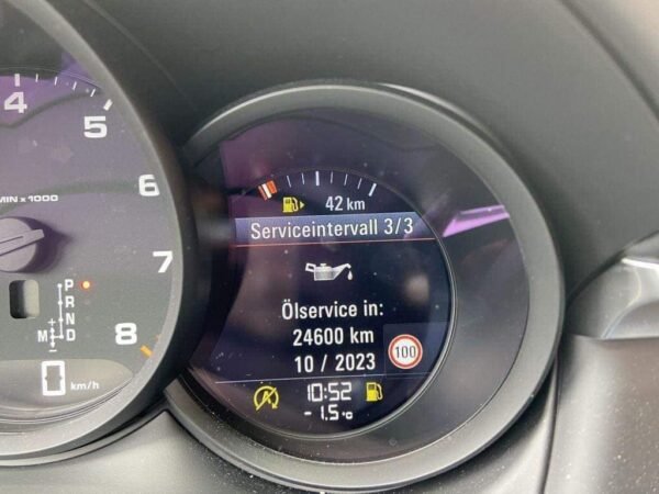 Porsche Macan – Image 15