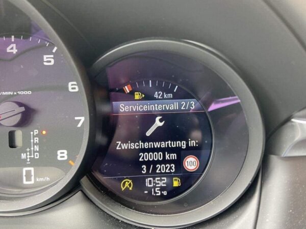 Porsche Macan – Image 21