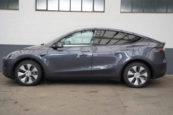Tesla Model Y – Image 6