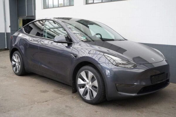 Tesla Model Y – Image 8