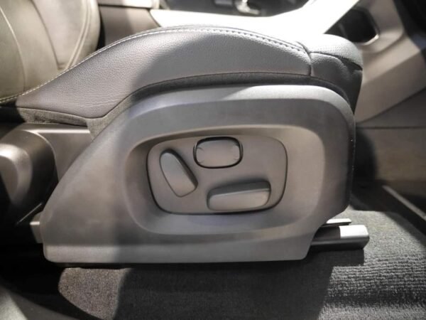 Land Rover Range Rover Evoque – Image 22