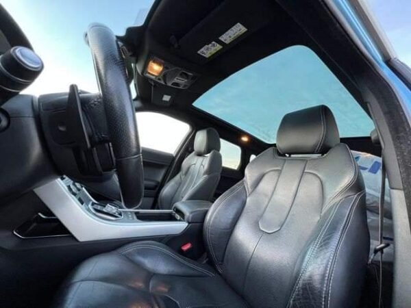 Range Rover Evoque – Image 29