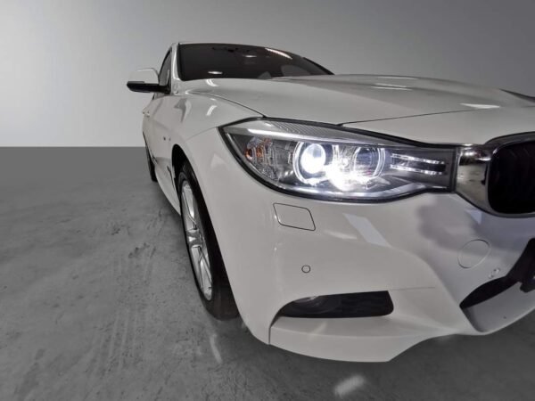 BMW Série 3 – Image 13