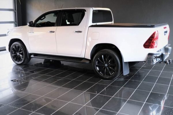 Toyota HiLux – Image 5