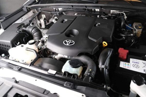 Toyota HiLux – Image 19