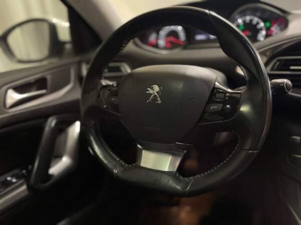 Peugeot 308 – Image 9