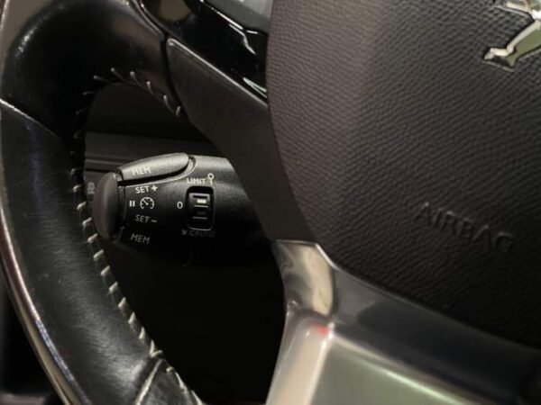 Peugeot 308 – Image 13