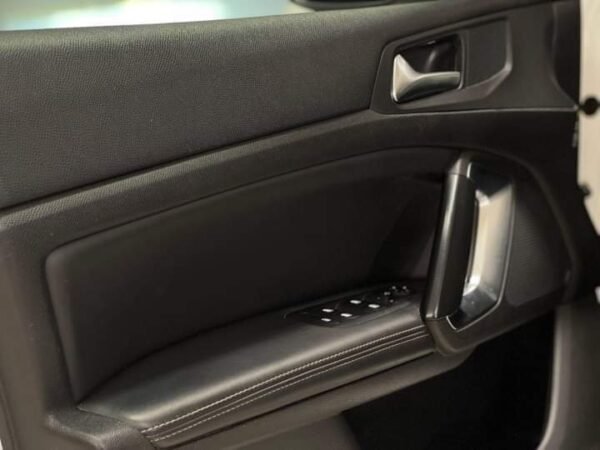 Peugeot 308 – Image 12
