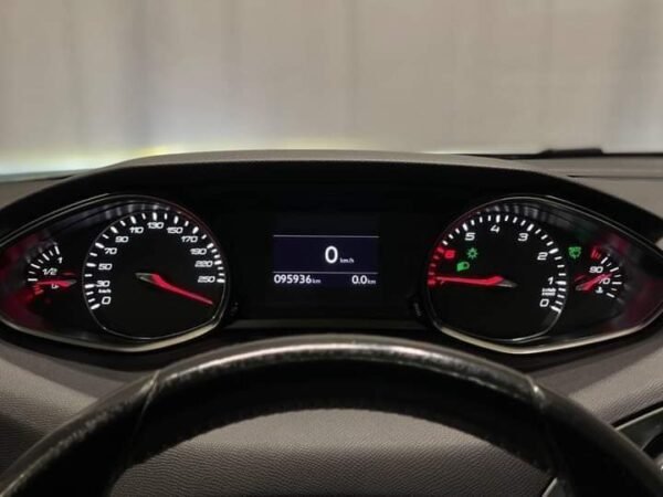 Peugeot 308 – Image 17
