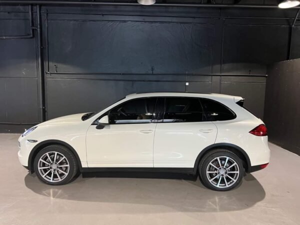 Porsche Cayenne – Image 5
