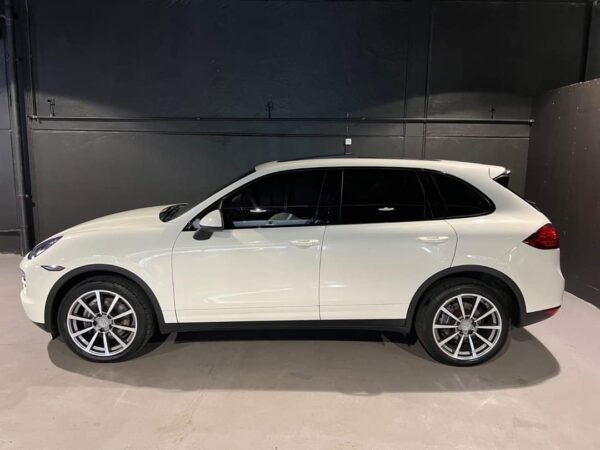 Porsche Cayenne – Image 9