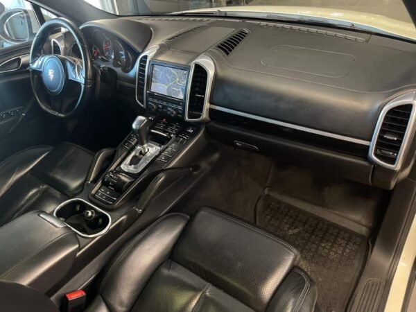 Porsche Cayenne – Image 21