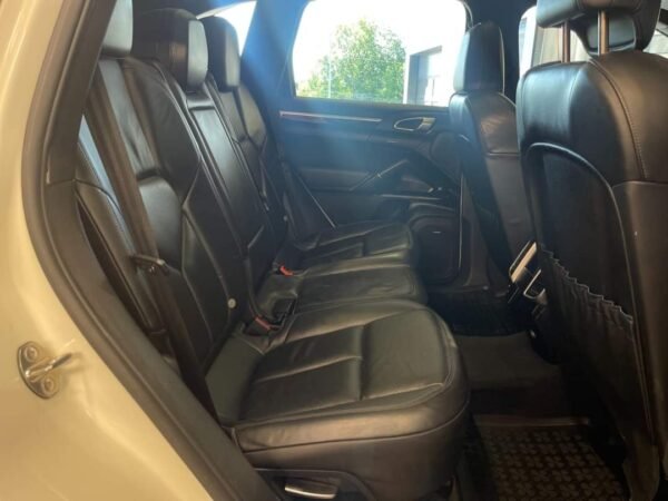 Porsche Cayenne – Image 25
