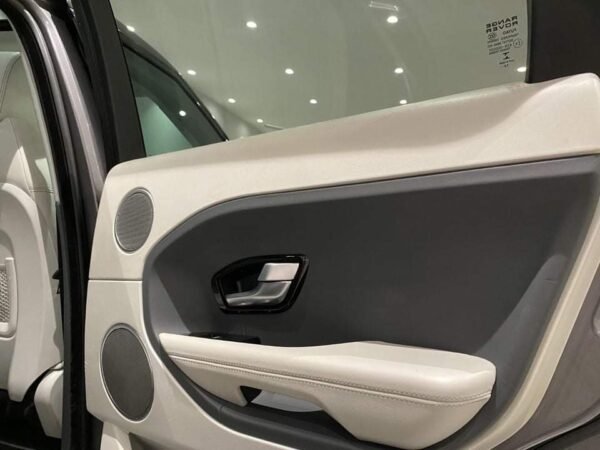 Land Rover Range Rover Evoque – Image 20