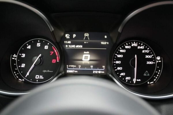 Alfa Romeo Stelvio – Image 12
