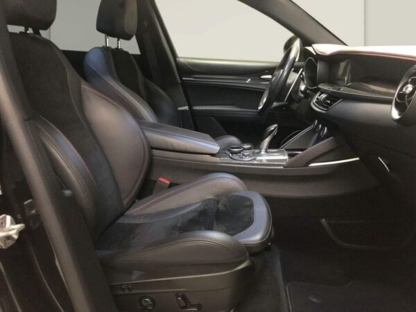 Alfa Romeo Stelvio – Image 20