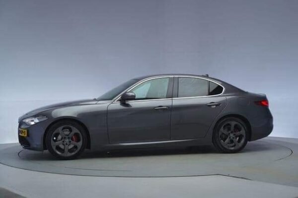 Alfa Romeo Giulia – Image 4