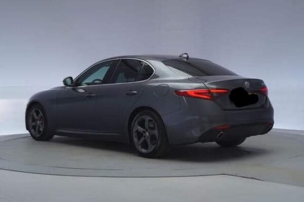 Alfa Romeo Giulia – Image 3