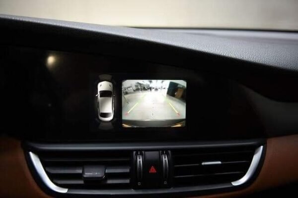 Alfa Romeo Giulia – Image 8