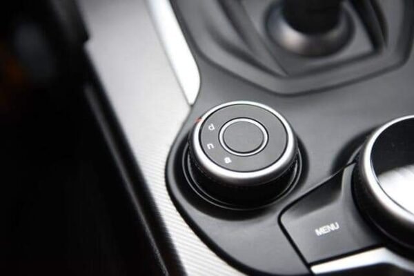 Alfa Romeo Giulia – Image 17