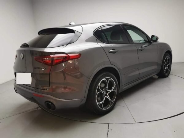 Alfa Romeo Stelvio – Image 12