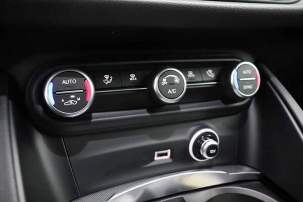 Alfa Romeo Stelvio – Image 4