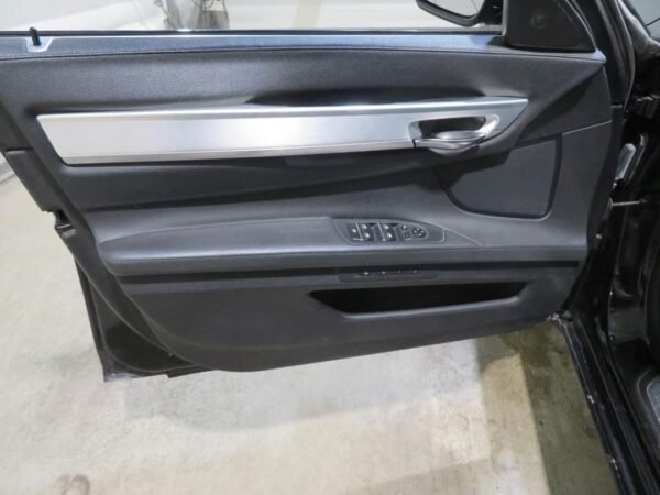 BMW Serie-7 – Image 21