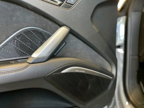 Audi TT – Image 11