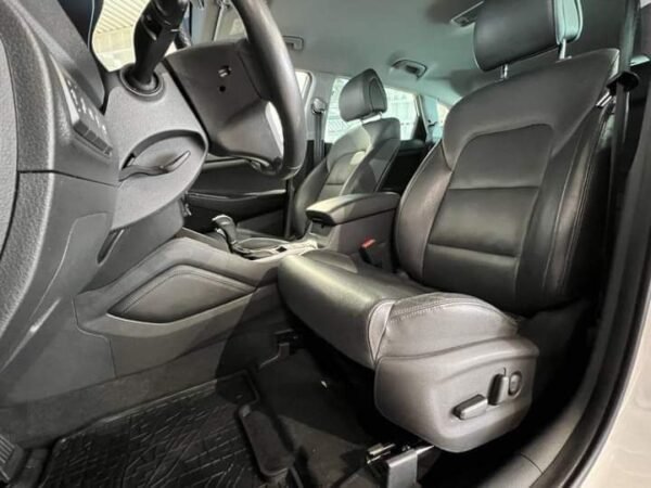 Hyundai Tucson – Image 10