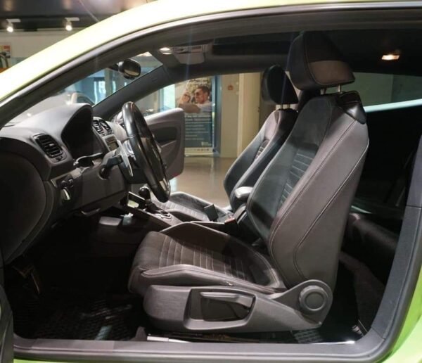 Volkswagen Scirocco – Image 20