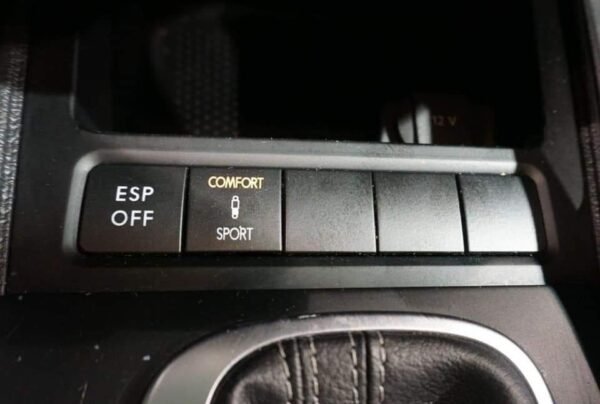Volkswagen Scirocco – Image 40