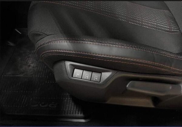 Peugeot 308 – Image 23