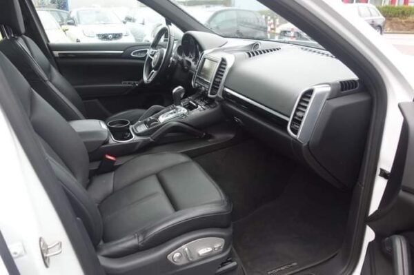 Porsche Cayenne Diesel BOSE – Image 10