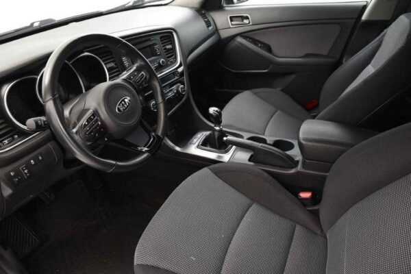 Kia Optima – Image 11
