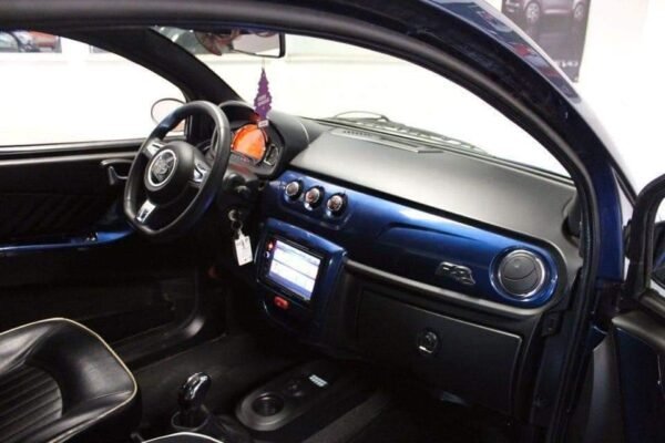 Microcar F8c – Image 14